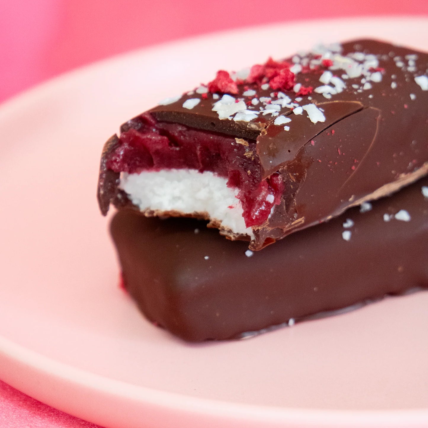 Crumble Charms Raspberry Ripe Bar 2pk